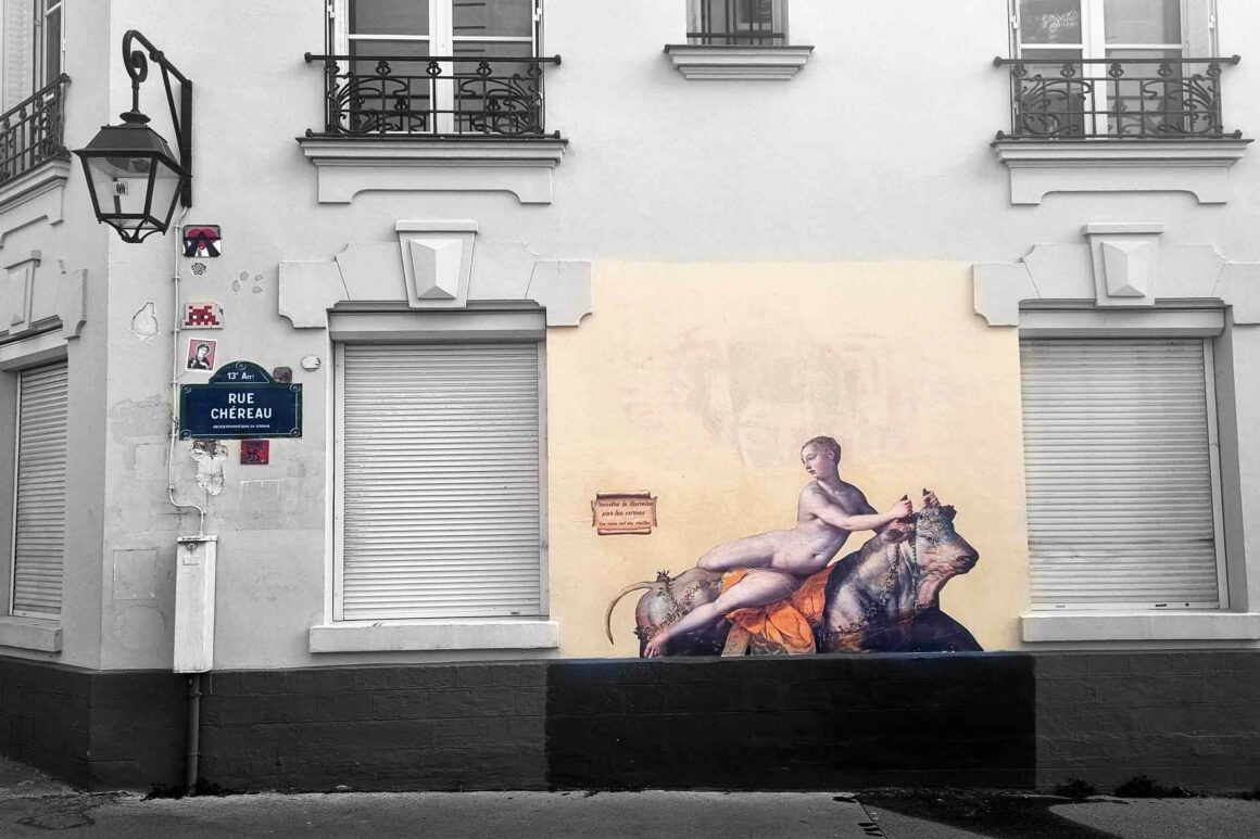 Street art a Parigi, Butte aux Cailles, "Les Murs ont des oreilles"