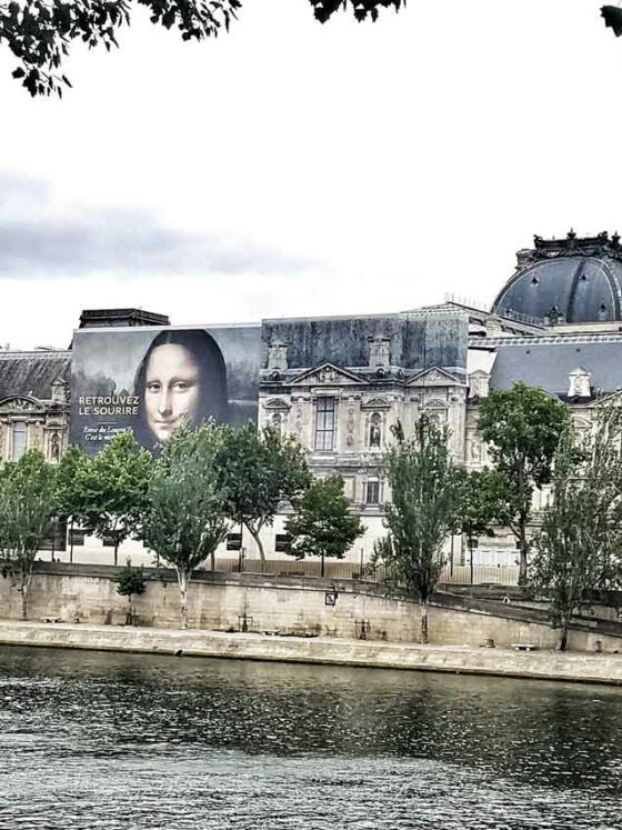 Parigi, il Louvre