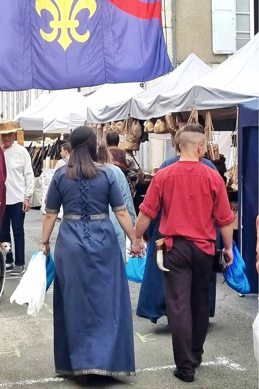 Festa medievale a Châteaudun, costumi medievali