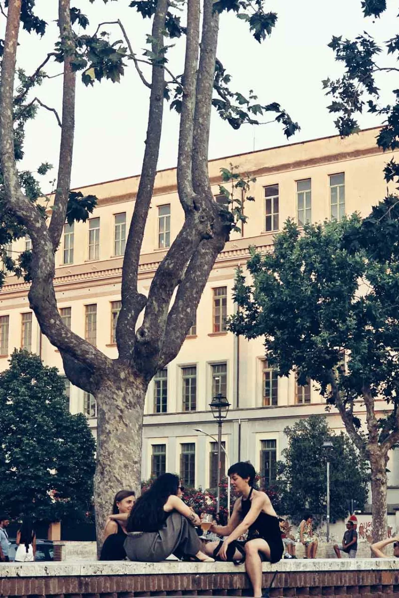 Rome, Garbatella, apéro à Piazza Sauli