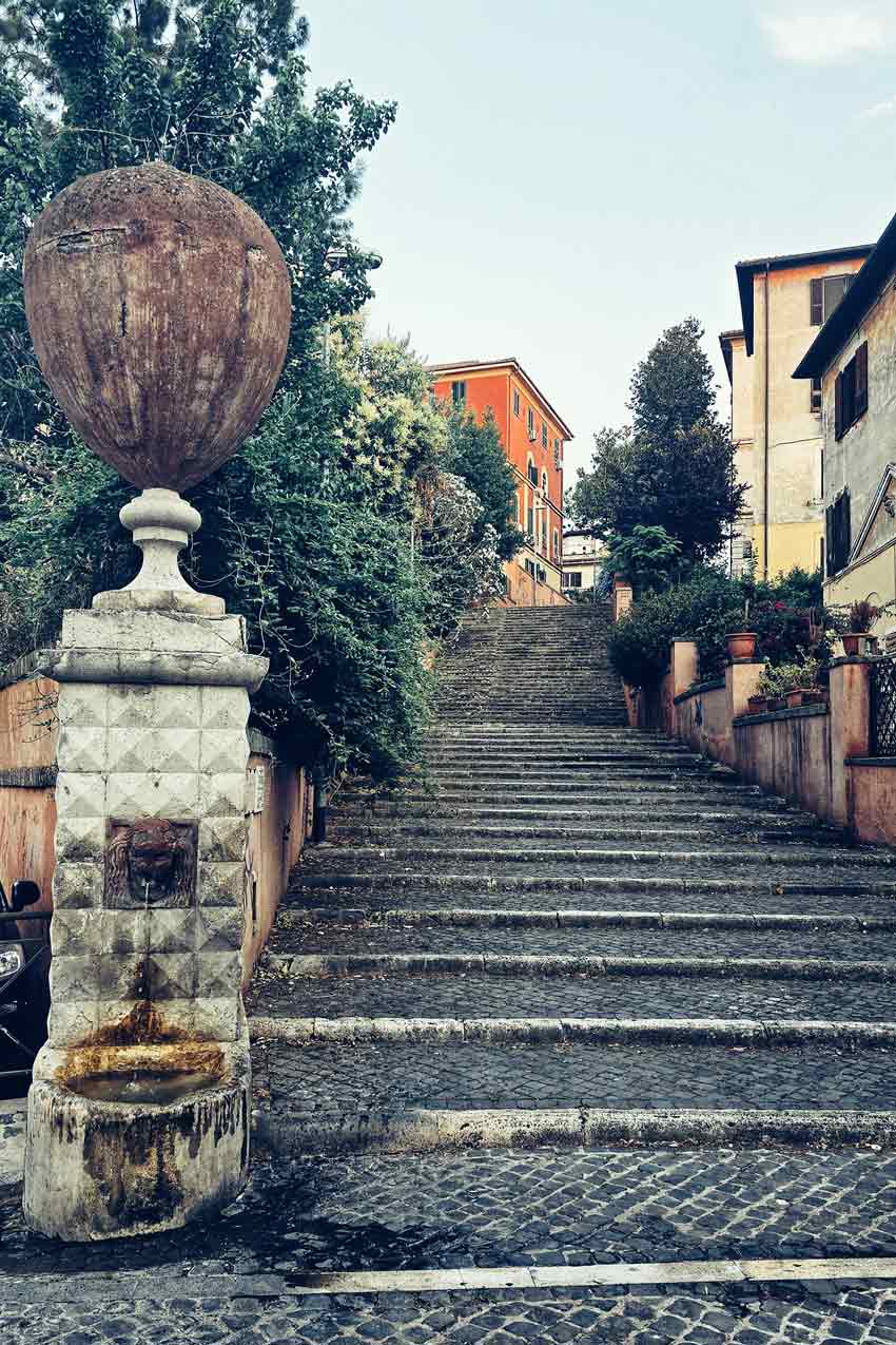 Garbatella, fontana Carlotta