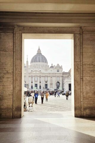 Rome, Place Saint-Pierre
