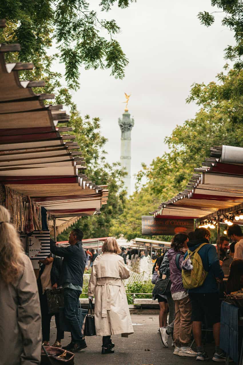 Parigi, mercato alla Bastiglia