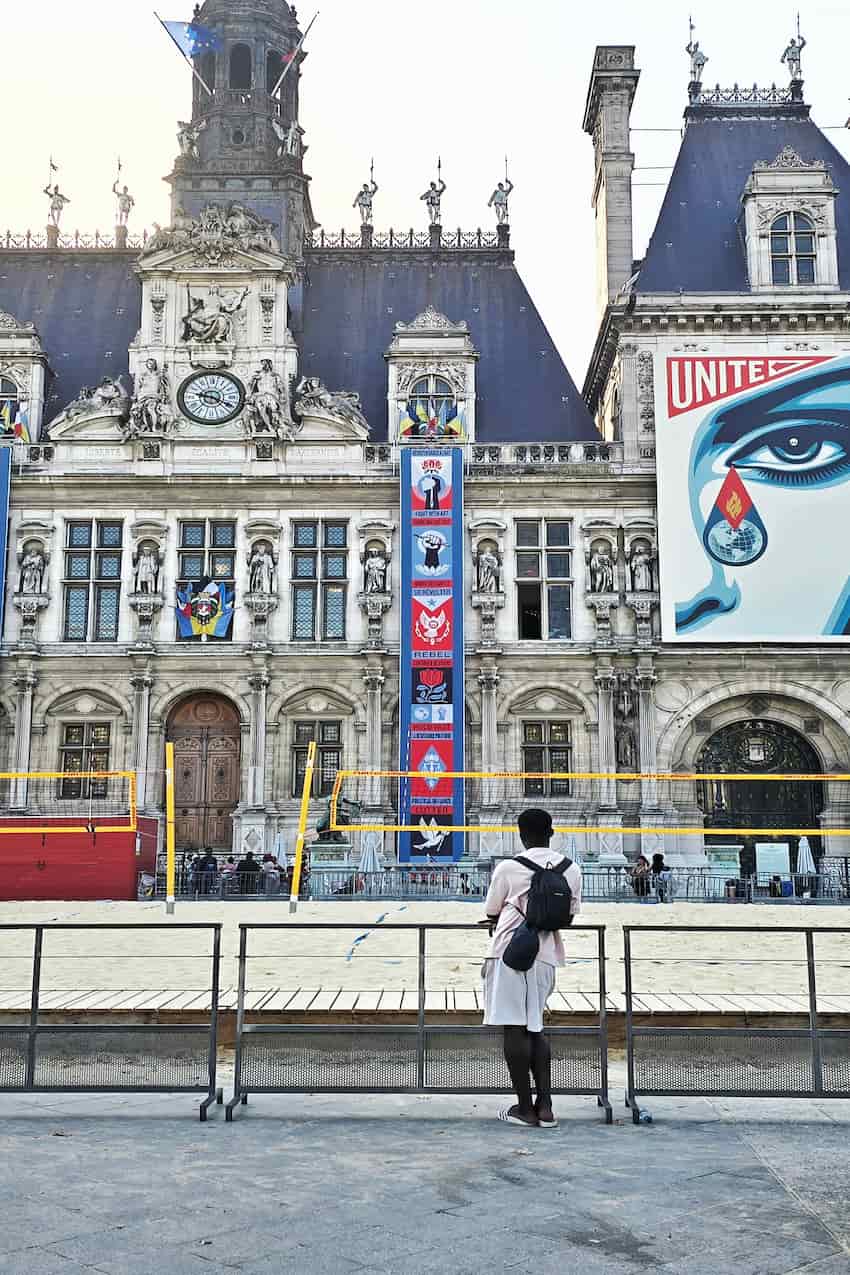 Paris, place de l'Hôtel de Ville, 2024