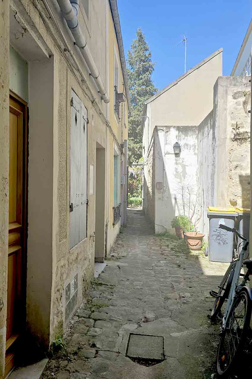 France, Fontainebleau, venelle rue des Sablons